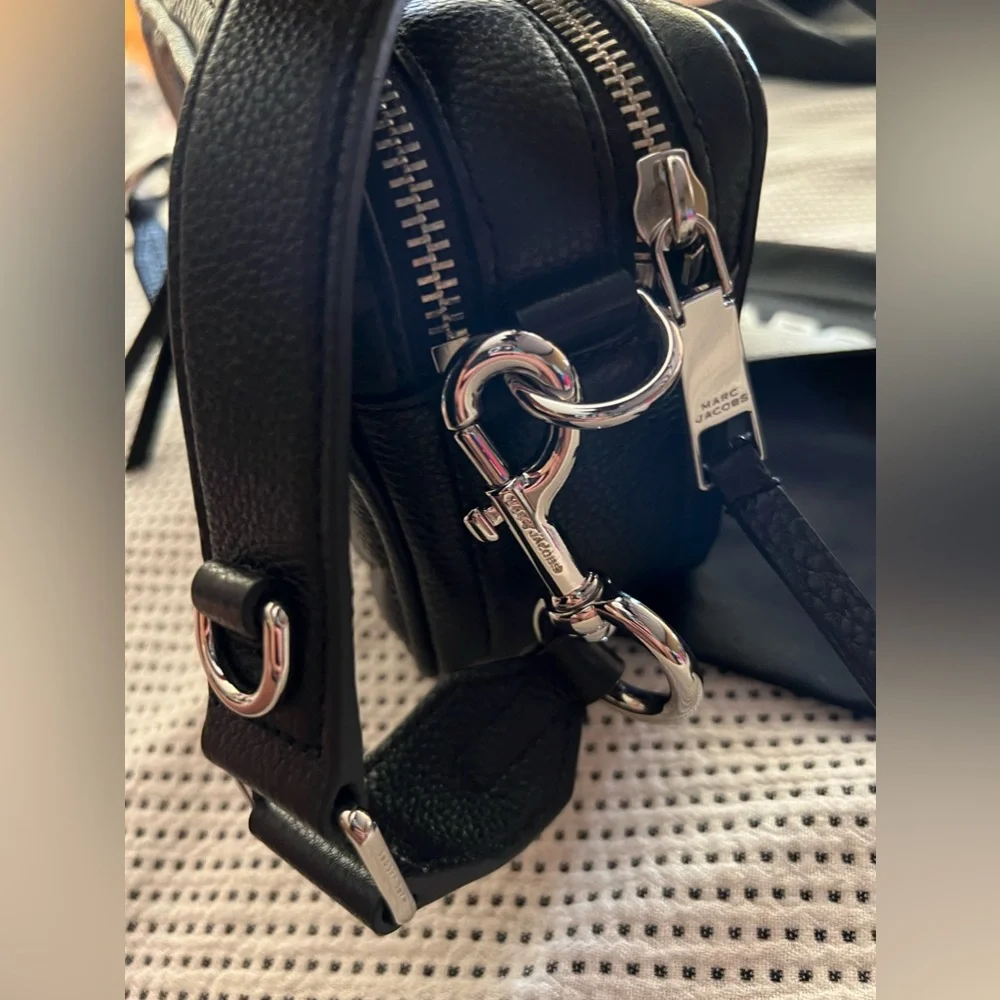 ✨SOLD✨ Marc Jacobs The Moto Shot 21 Black Camera Crossbody Bag Purse Handbag - Picture 9 of 10